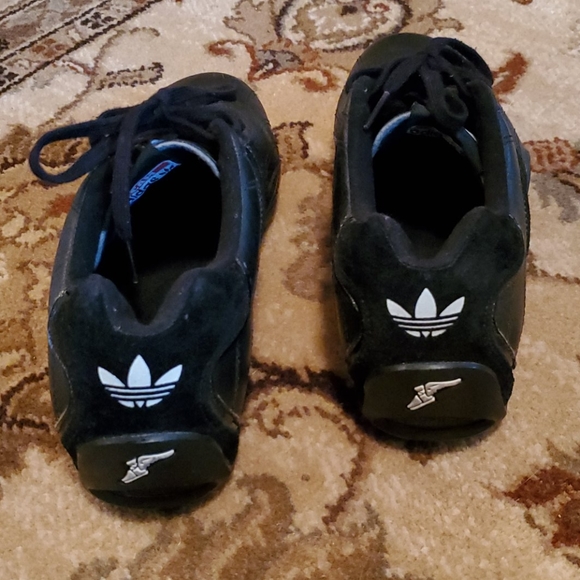 Shoes - Picture 4 of 6